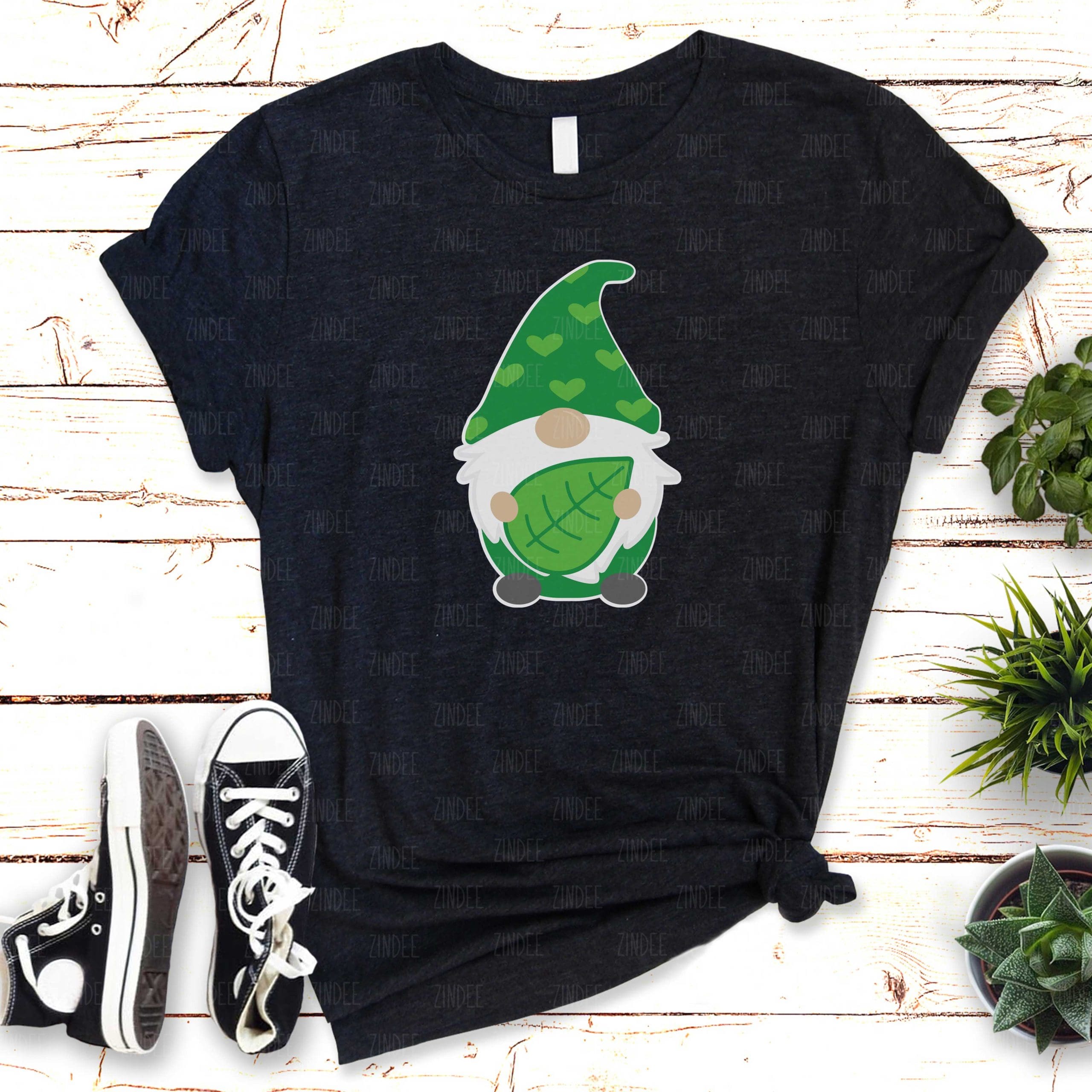 Leaf Gnome (HTV ready to press)