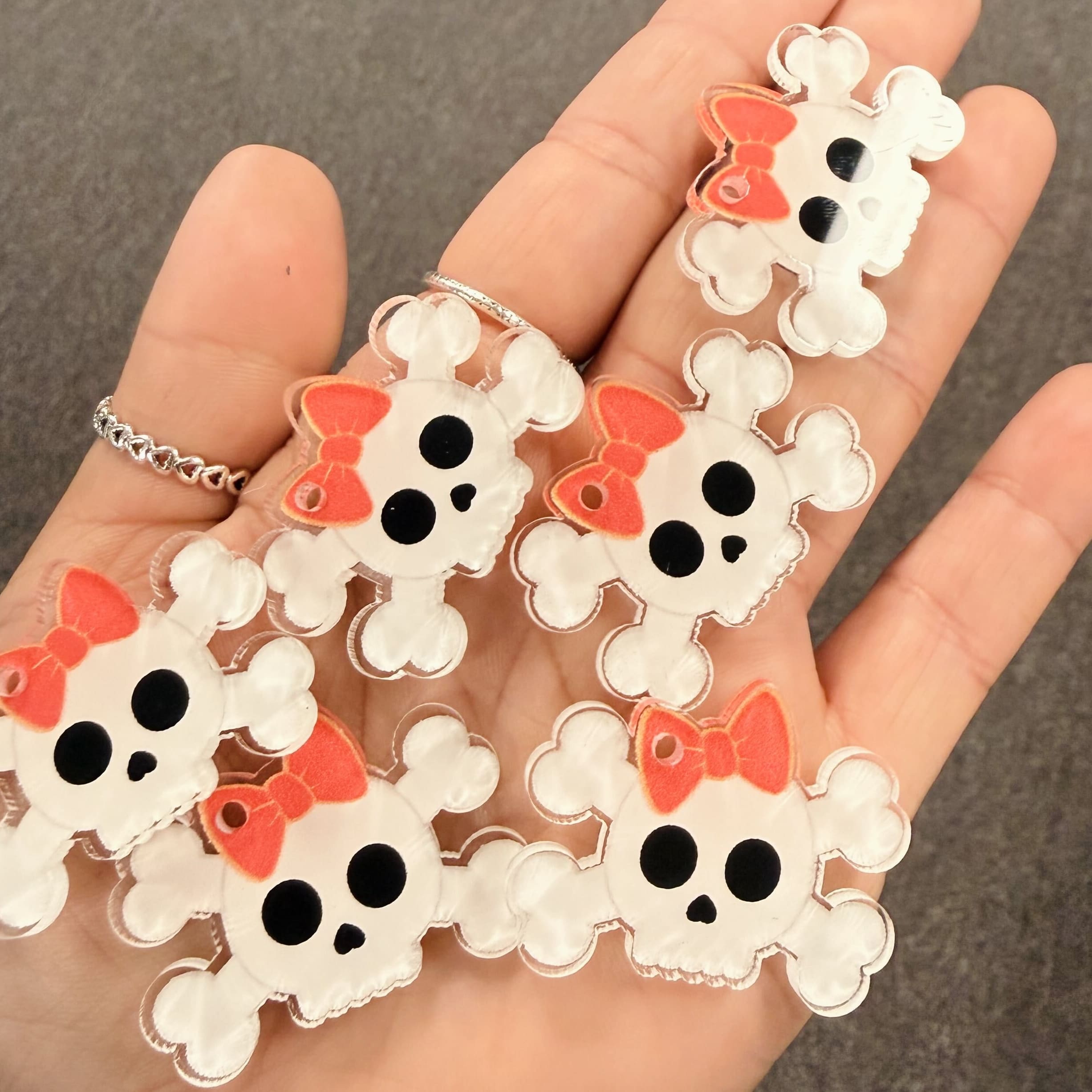 Cute Skull Crossbones Charms - 1.5 inch (10 pack) - Image 2