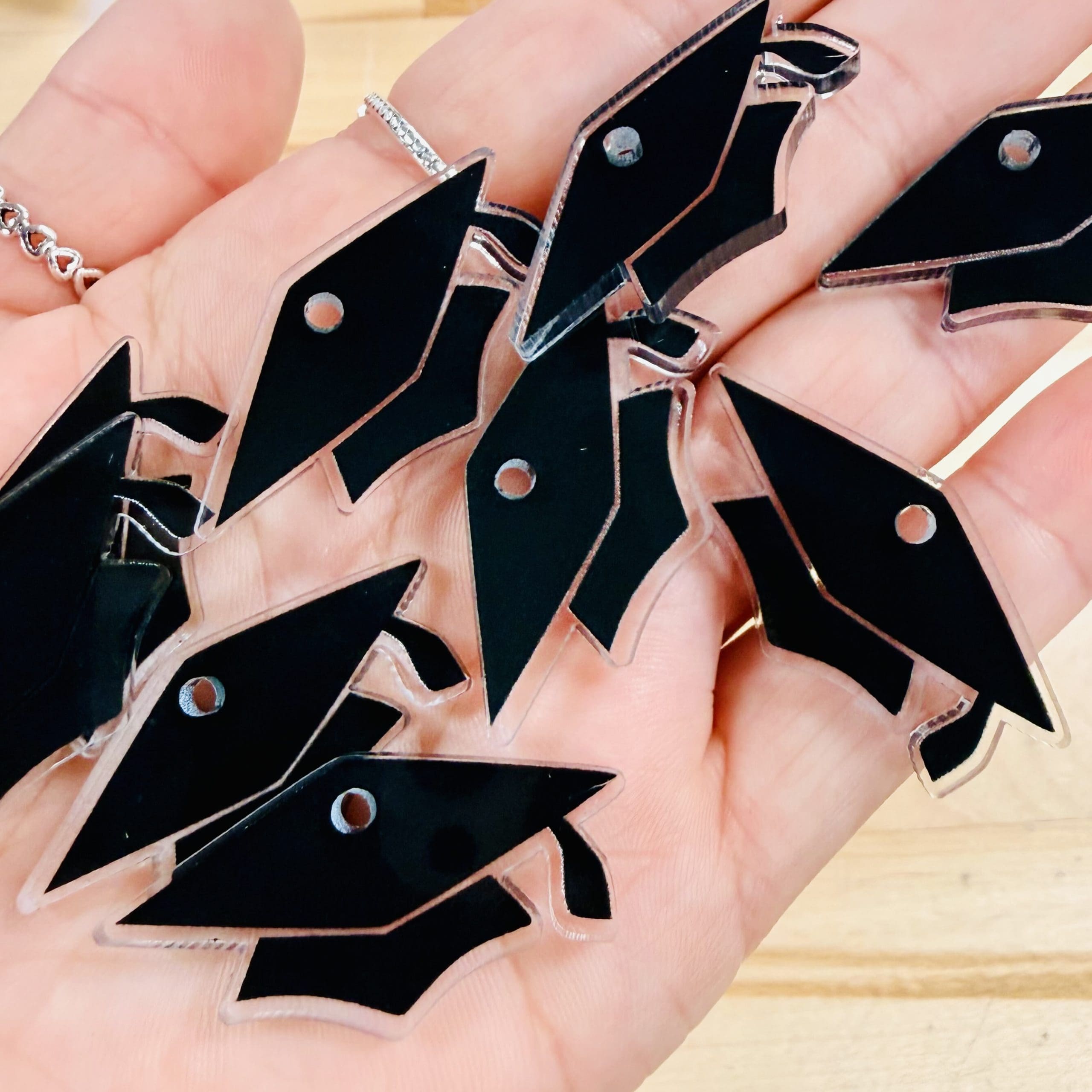 Graduation Caps Charms - 1.5 inch (10 pack) - Image 2