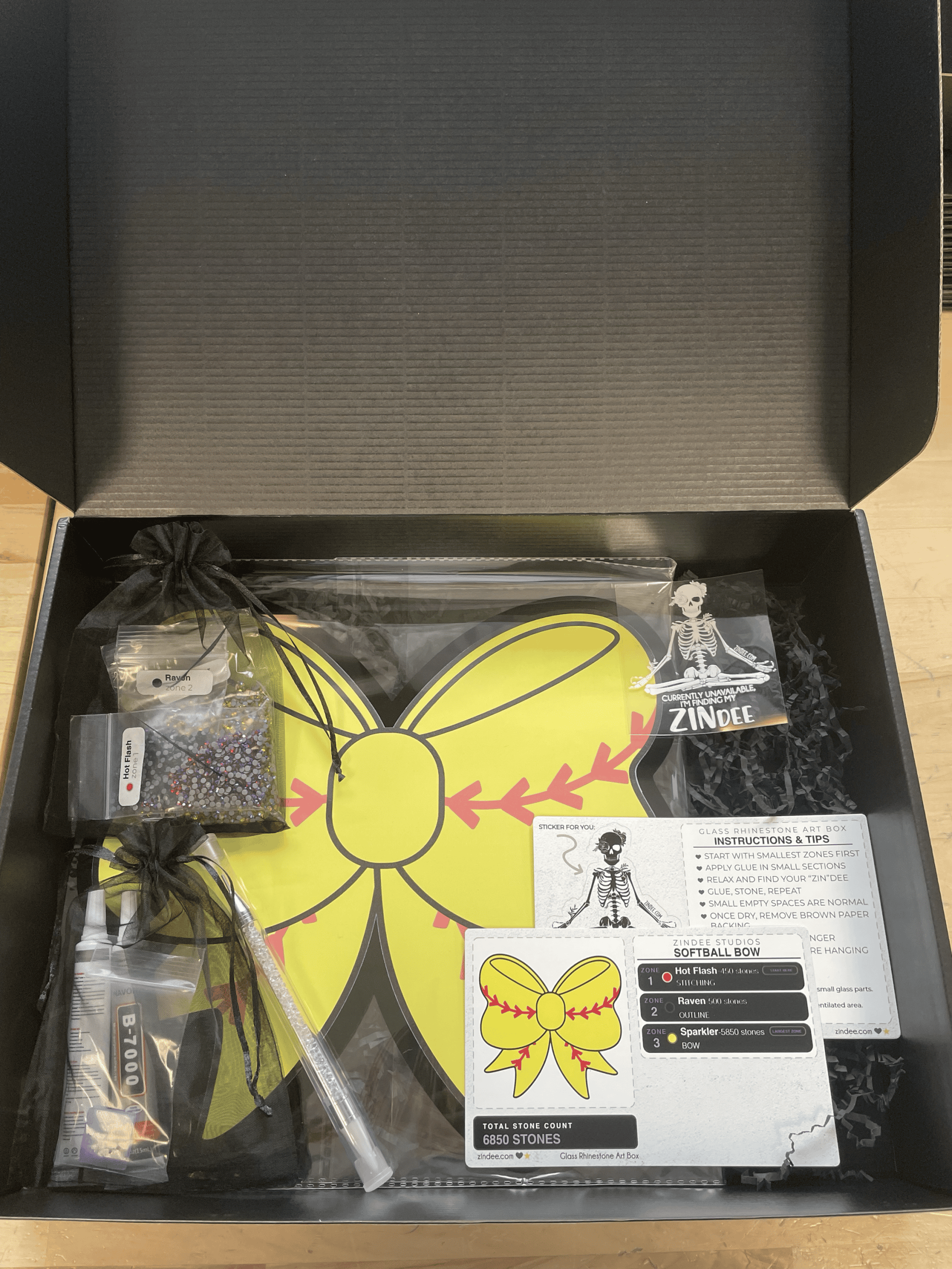 Softball Bow- Glass Rhinestone Art Box - Image 2